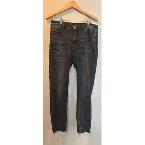 Black Distressed Judy Blue Hem Skinny Jeans – Women’s – Size 32